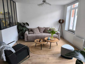 Appartement spacieux et moderne, en plein centre